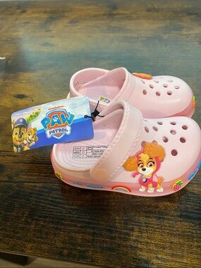 Paw Patrol Pink Girls' Slip-On Clog Sandals with Character Charms (lights up)